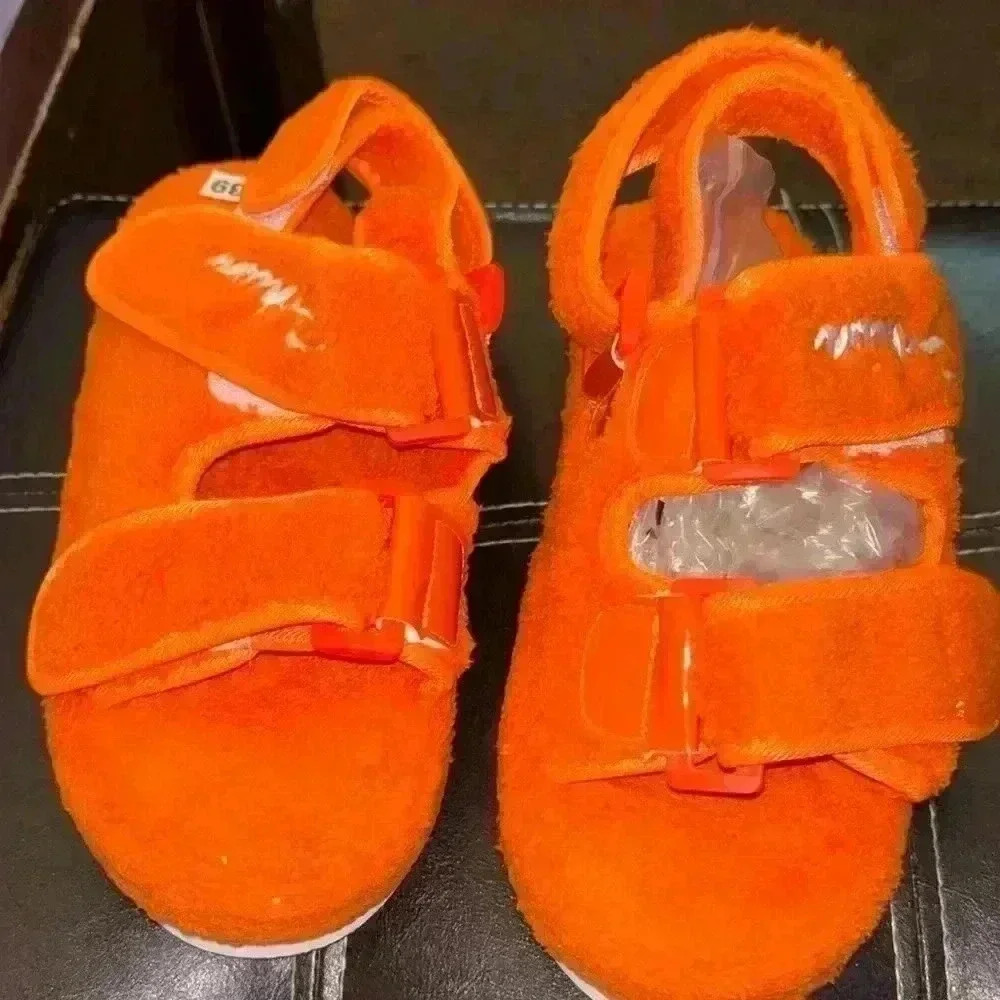 NWOT SHEIN Terrycloth Sandals